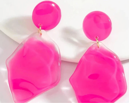 WAVY RESIN EARRINGS