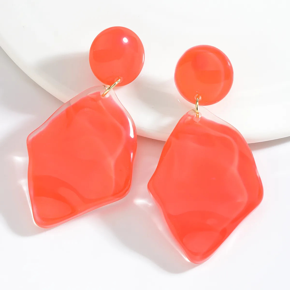 WAVY RESIN EARRINGS