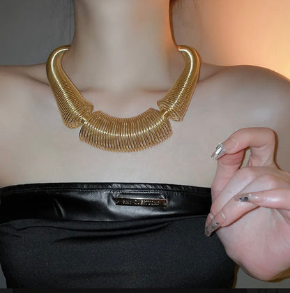 WARRIOR SPIRAL NECKLACE