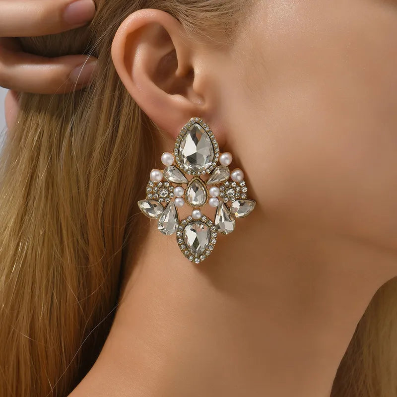 PEAR ME POST EARRINGS