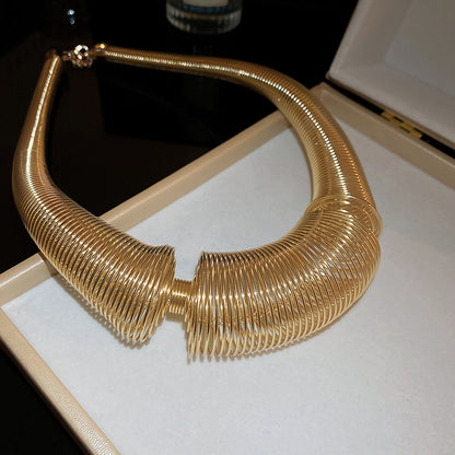 WARRIOR SPIRAL NECKLACE